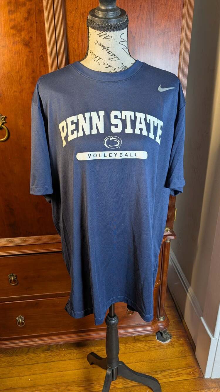 Nike Penn State Volleyball T-shirt XL